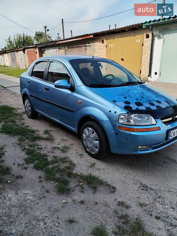 Chevrolet Aveo (2004)