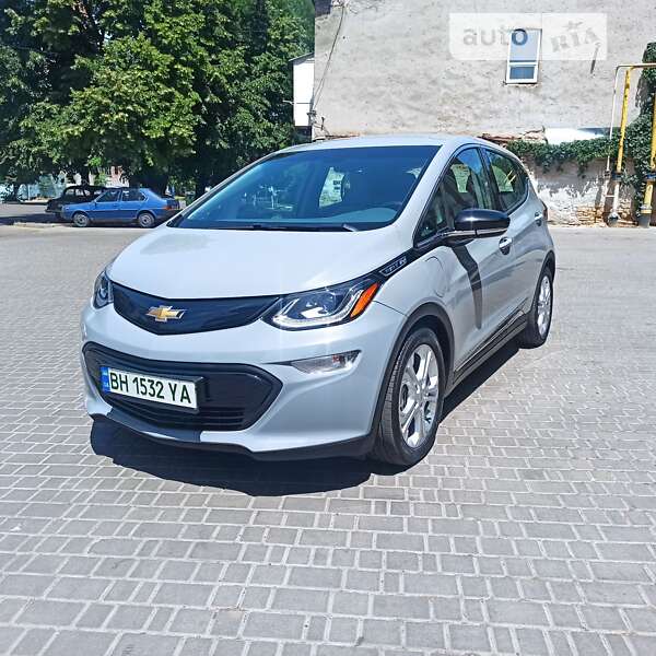 Chevrolet Bolt ev (2020)