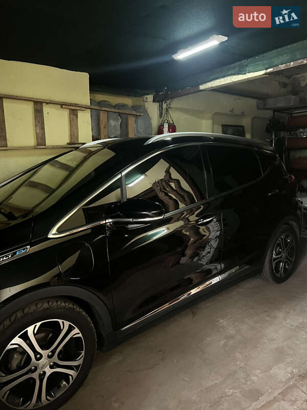 Chevrolet Bolt ev (2017)