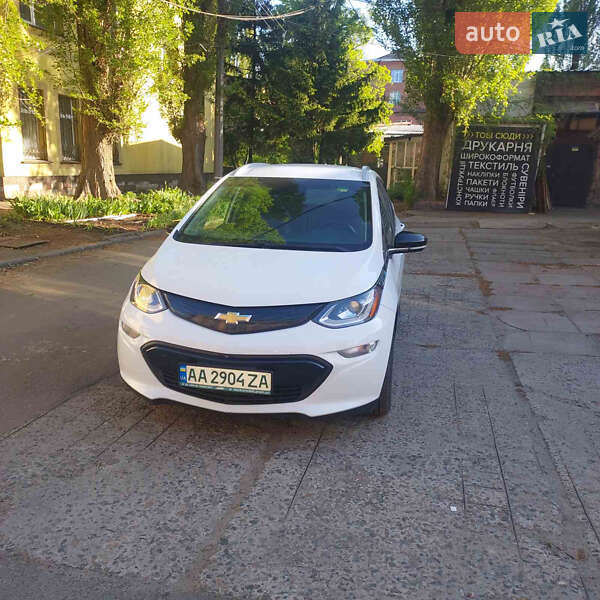 Chevrolet Bolt ev (2017)