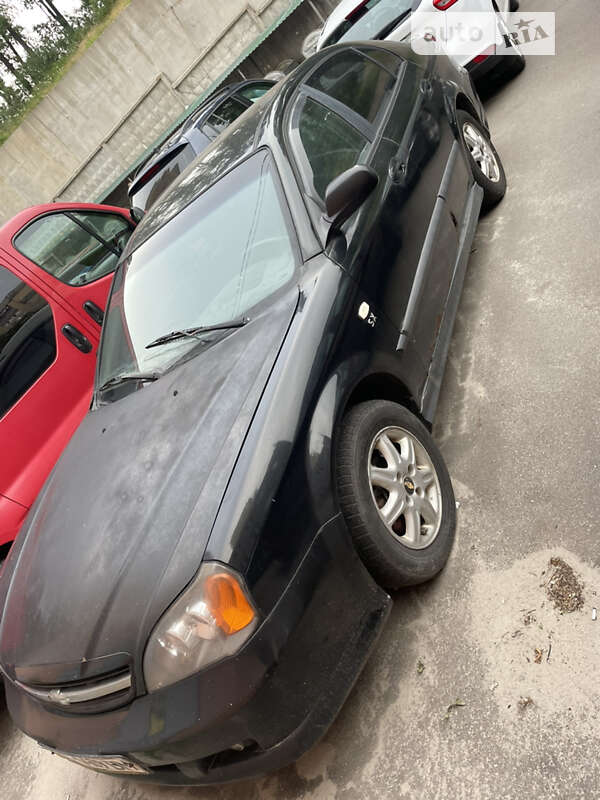 Chevrolet Evanda (2005)