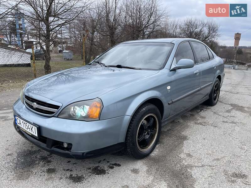 Chevrolet Evanda (2005)