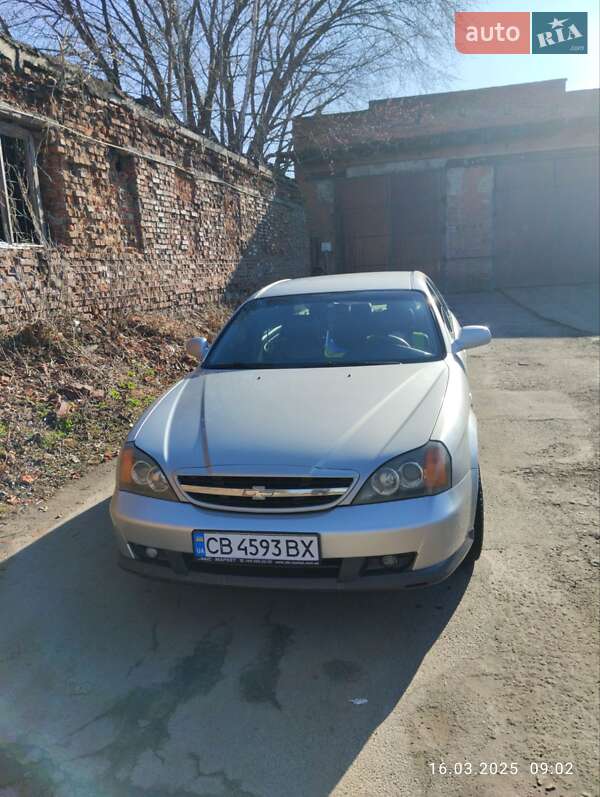 Chevrolet Evanda (2005)