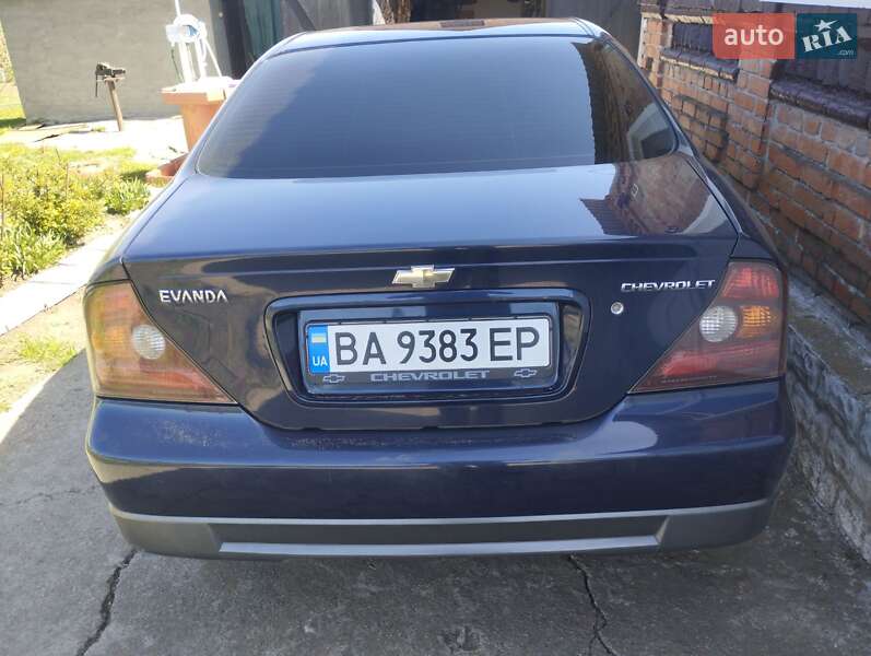 Chevrolet Evanda (2004)