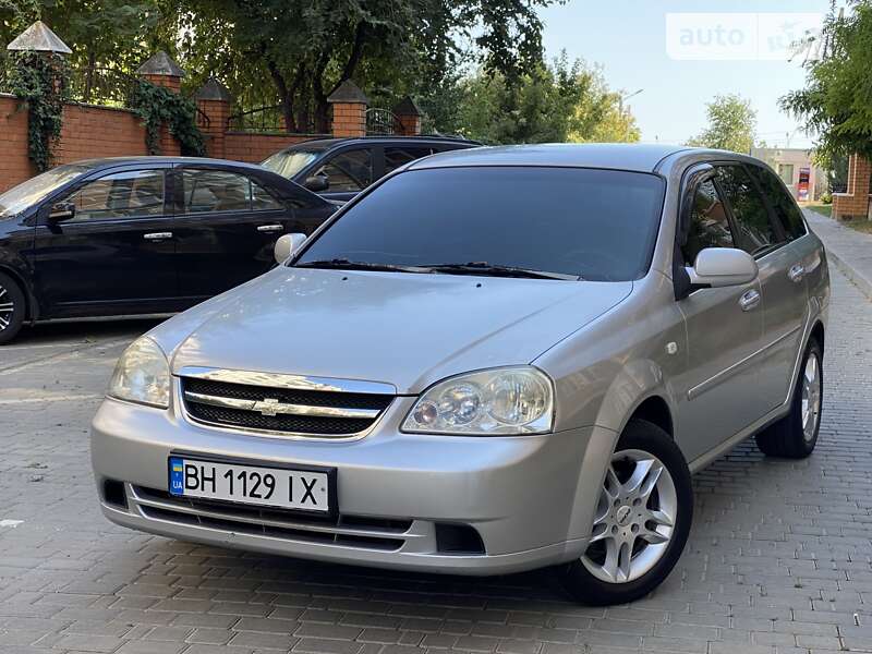 Chevrolet Lacetti (2005)