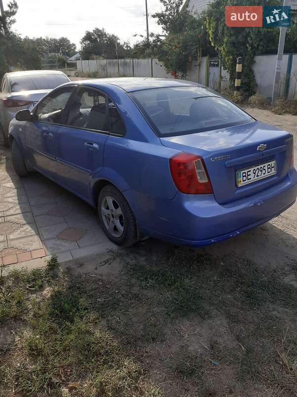 Chevrolet Lacetti (2005)