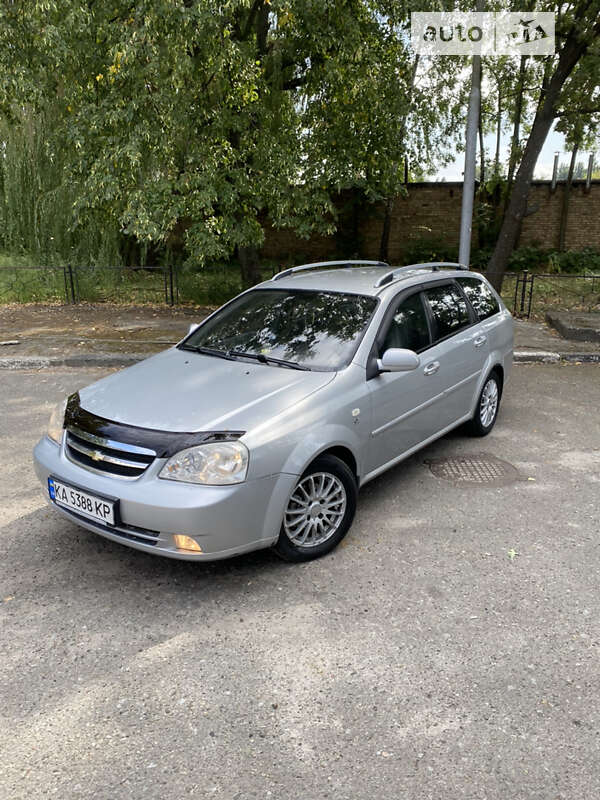 Chevrolet Lacetti (2005)