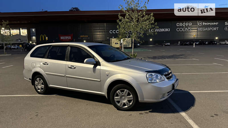 Chevrolet Lacetti (2008)