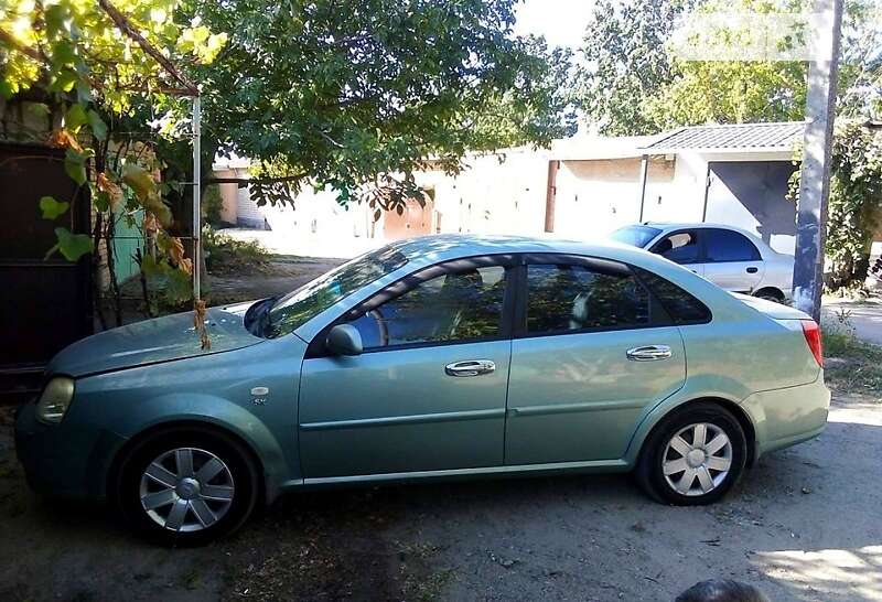 Chevrolet Lacetti (2005)