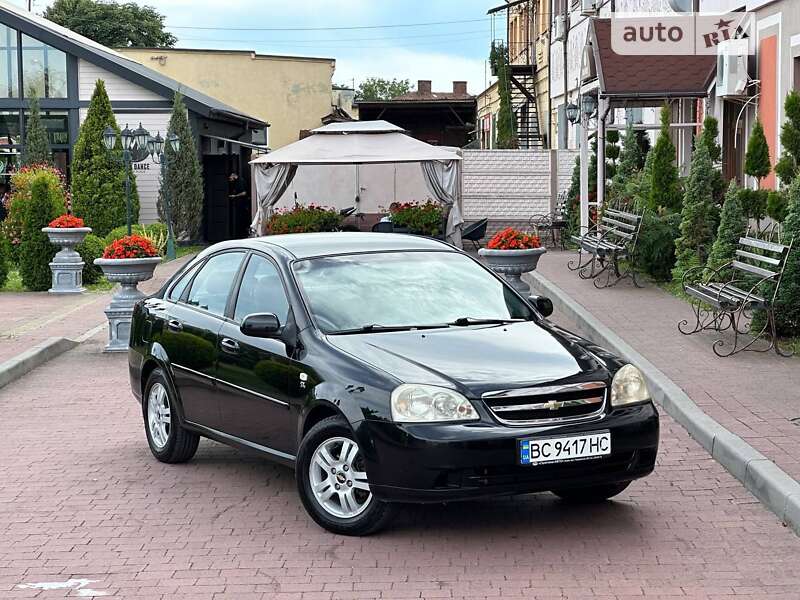 Chevrolet Lacetti (2008)