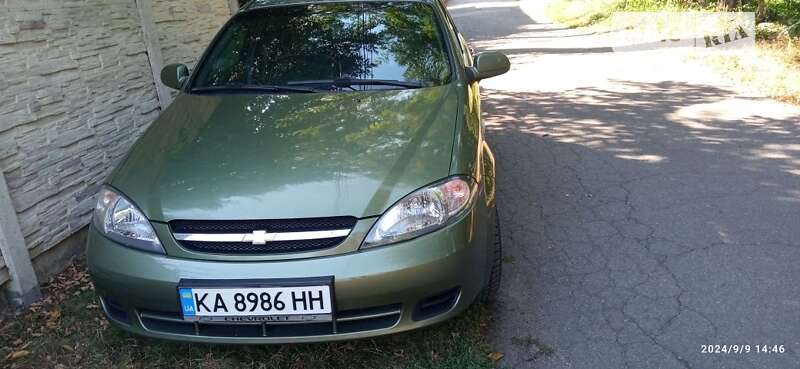 Chevrolet Lacetti (2005)