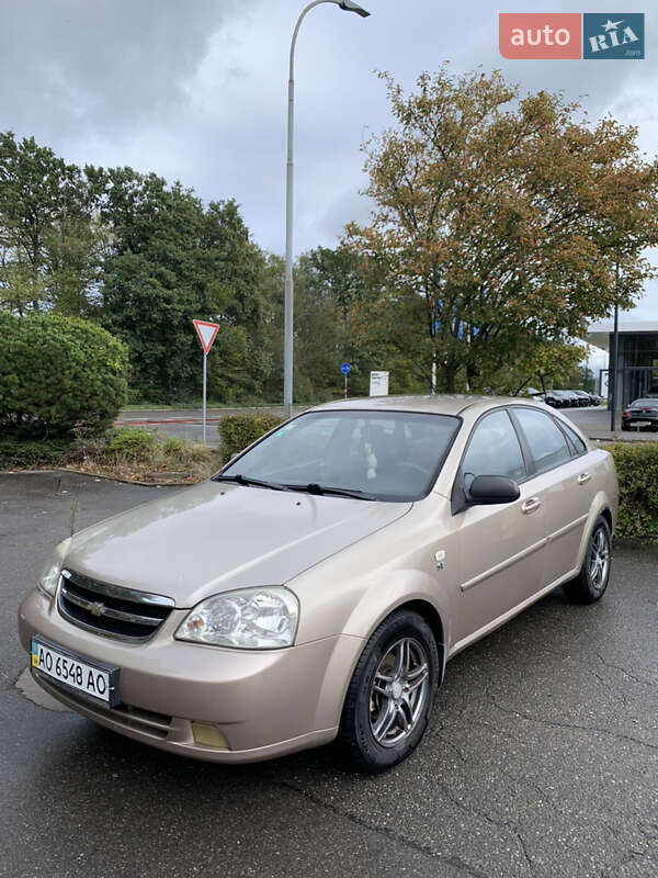 Chevrolet Lacetti (2005)