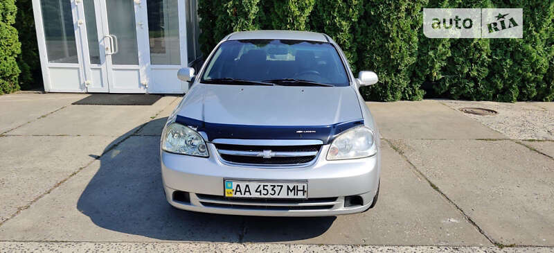 Chevrolet Lacetti (2012)