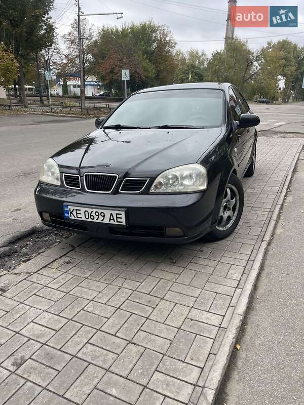 Chevrolet Lacetti (2004)