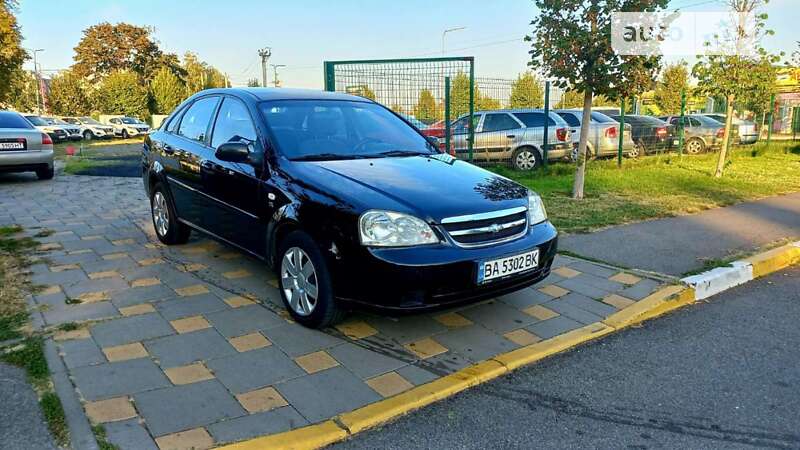 Chevrolet Lacetti (2004)
