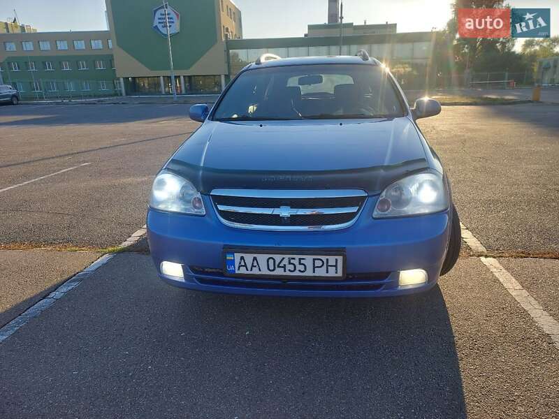 Chevrolet Lacetti (2005)