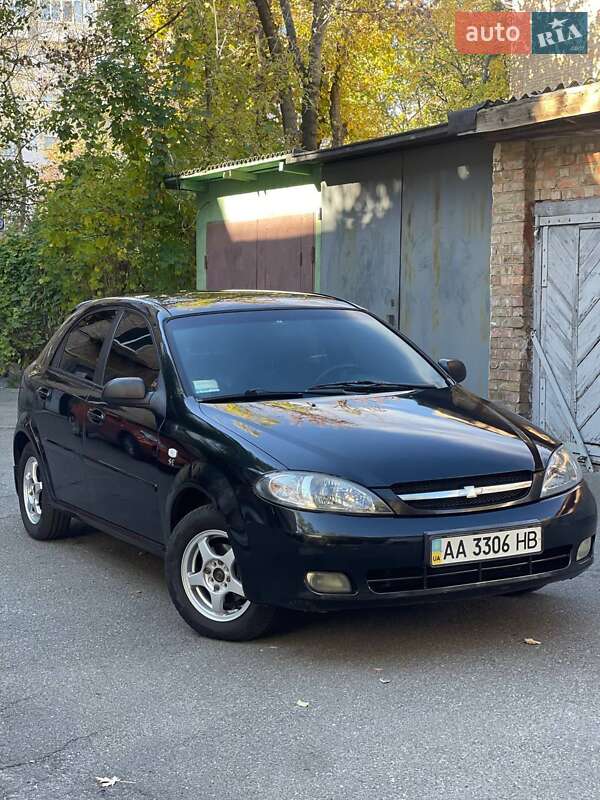 Chevrolet Lacetti (2008)