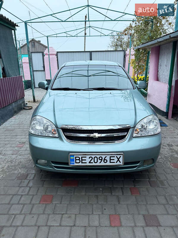 Chevrolet Lacetti (2005)