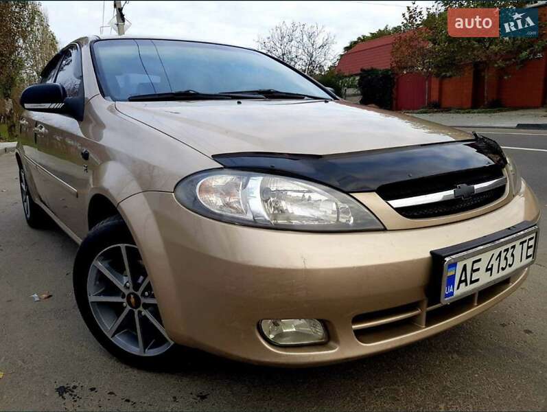 Chevrolet Lacetti (2006)