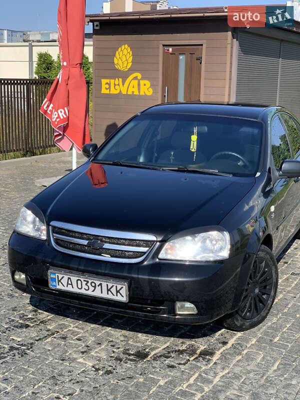 Chevrolet Lacetti (2005)