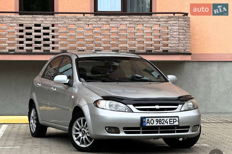 Chevrolet Lacetti (2006)