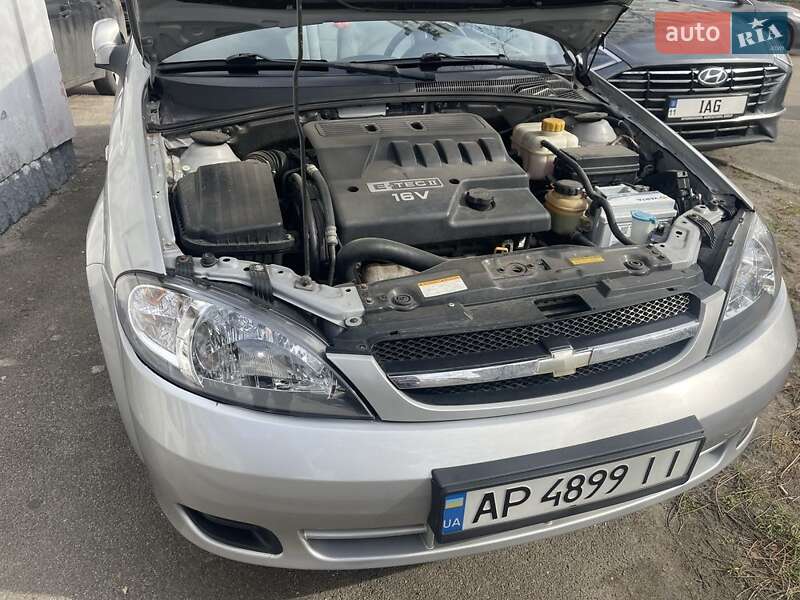Chevrolet Lacetti (2006)