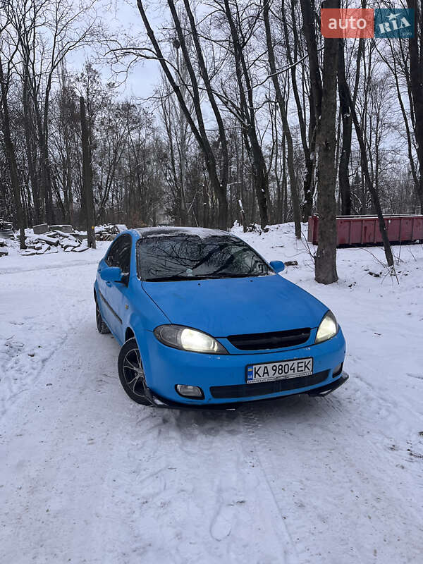 Chevrolet Lacetti (2005)