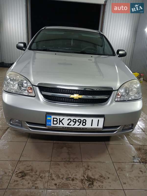 Chevrolet Lacetti (2008)