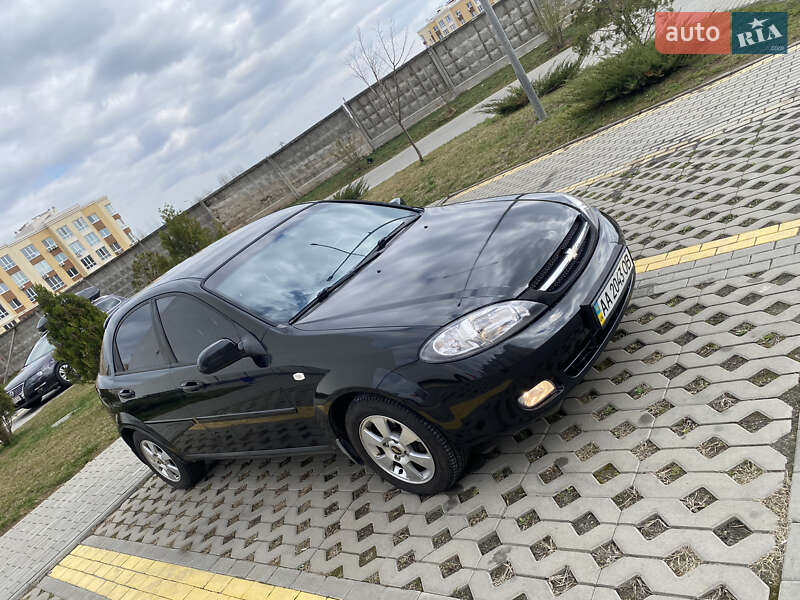 Chevrolet Lacetti (2008)