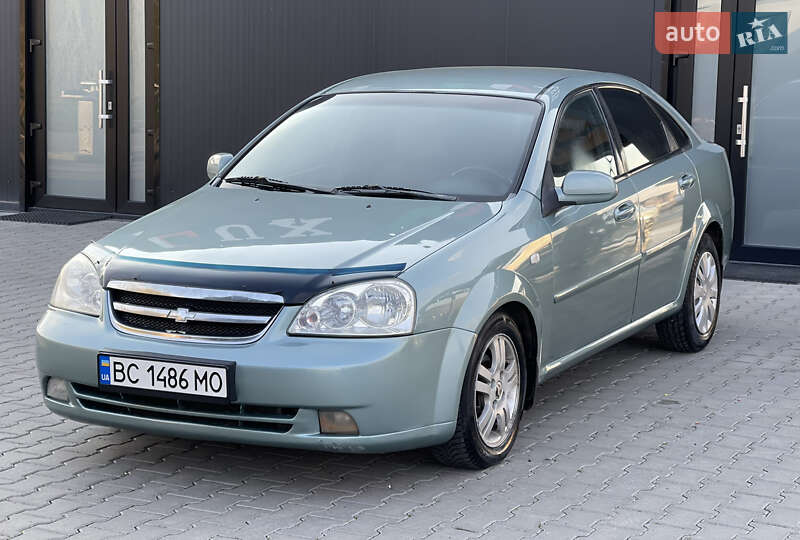 Chevrolet Lacetti (2005)