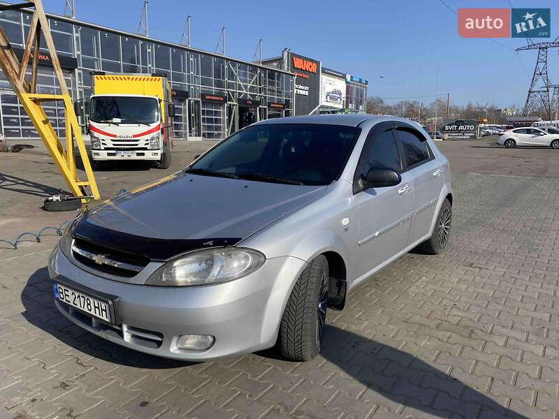 Chevrolet Lacetti (2008)