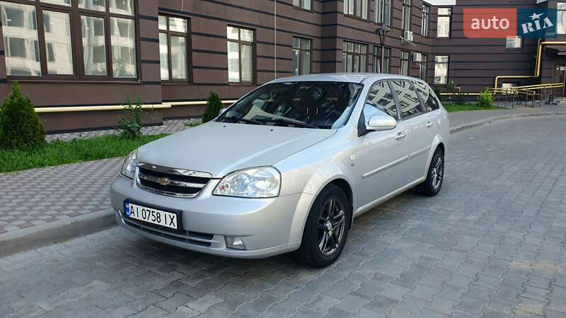 Chevrolet Lacetti (2005)