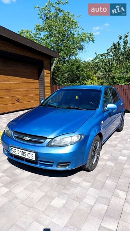 Chevrolet Lacetti (2005)