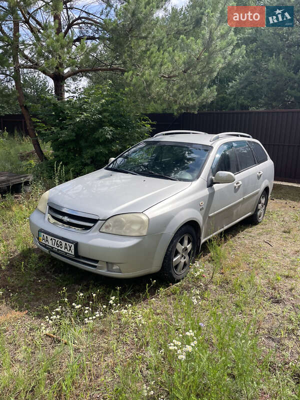 Chevrolet Lacetti (2004)