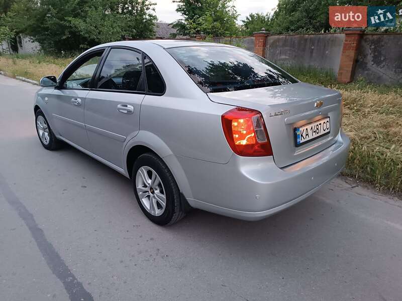 Chevrolet Lacetti (2007)