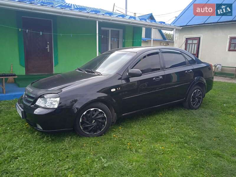 Chevrolet Lacetti (2005)
