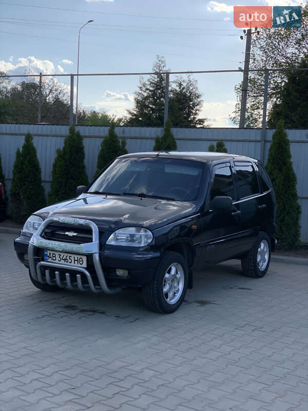 Chevrolet Niva (2006)