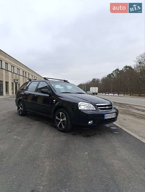 Chevrolet Lacetti (2005)