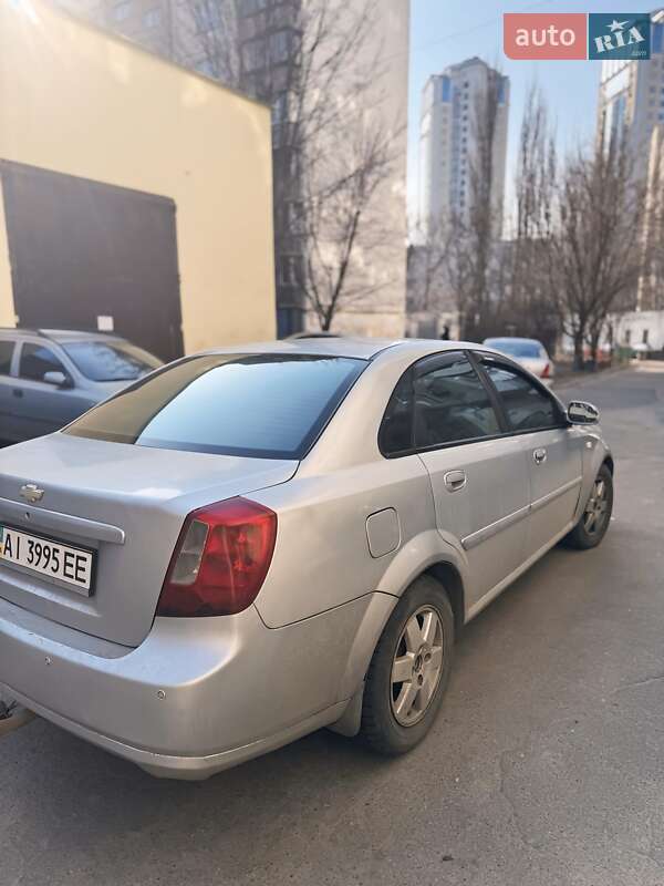 Chevrolet Nubira (2004)