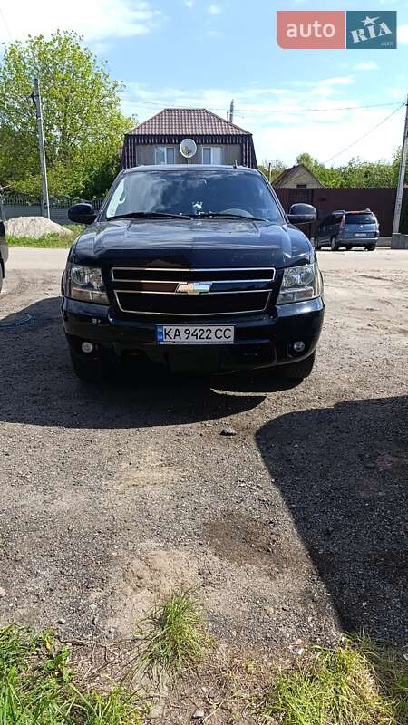 Chevrolet Suburban (2007)