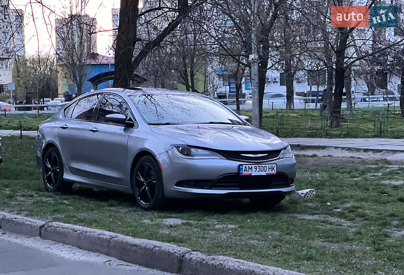 Chrysler 200 (2016)