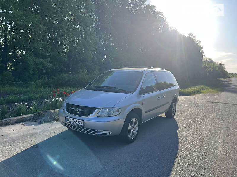 Chrysler Grand voyager (2003)