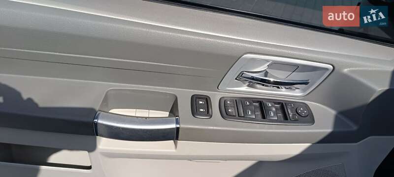 Chrysler Grand voyager (2008)