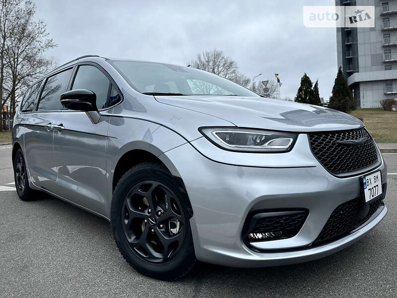 Chrysler Pacifica (2021)