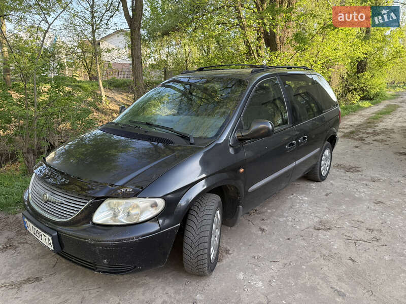 Chrysler Voyager (2002)