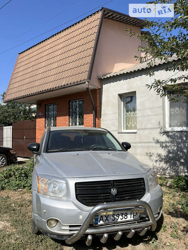 Dodge Caliber sxt (2006)