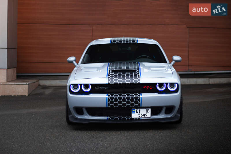 Dodge Challenger (2021)