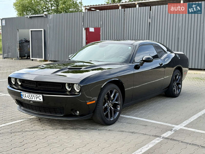 Dodge Challenger (2021)