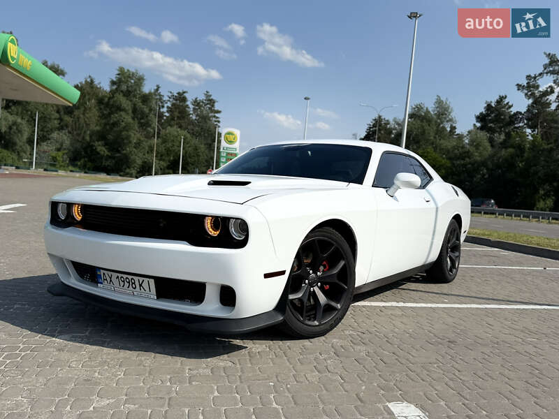 Dodge Challenger (2015)