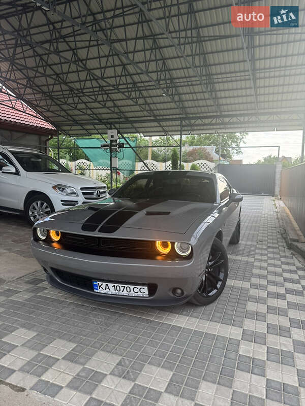Dodge Challenger (2017)